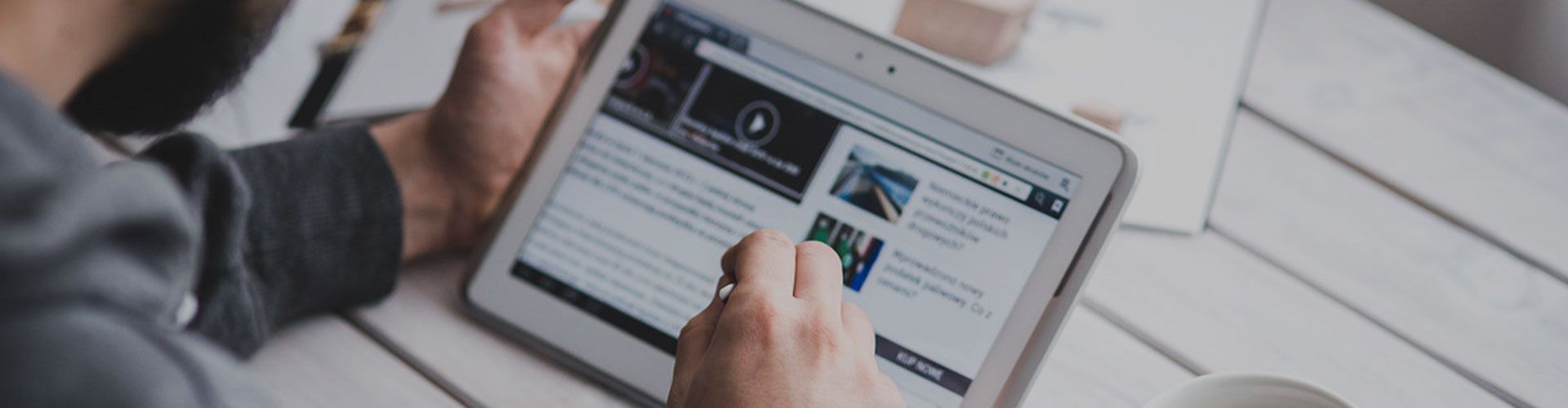 美国“闪电航母”逼近黄海